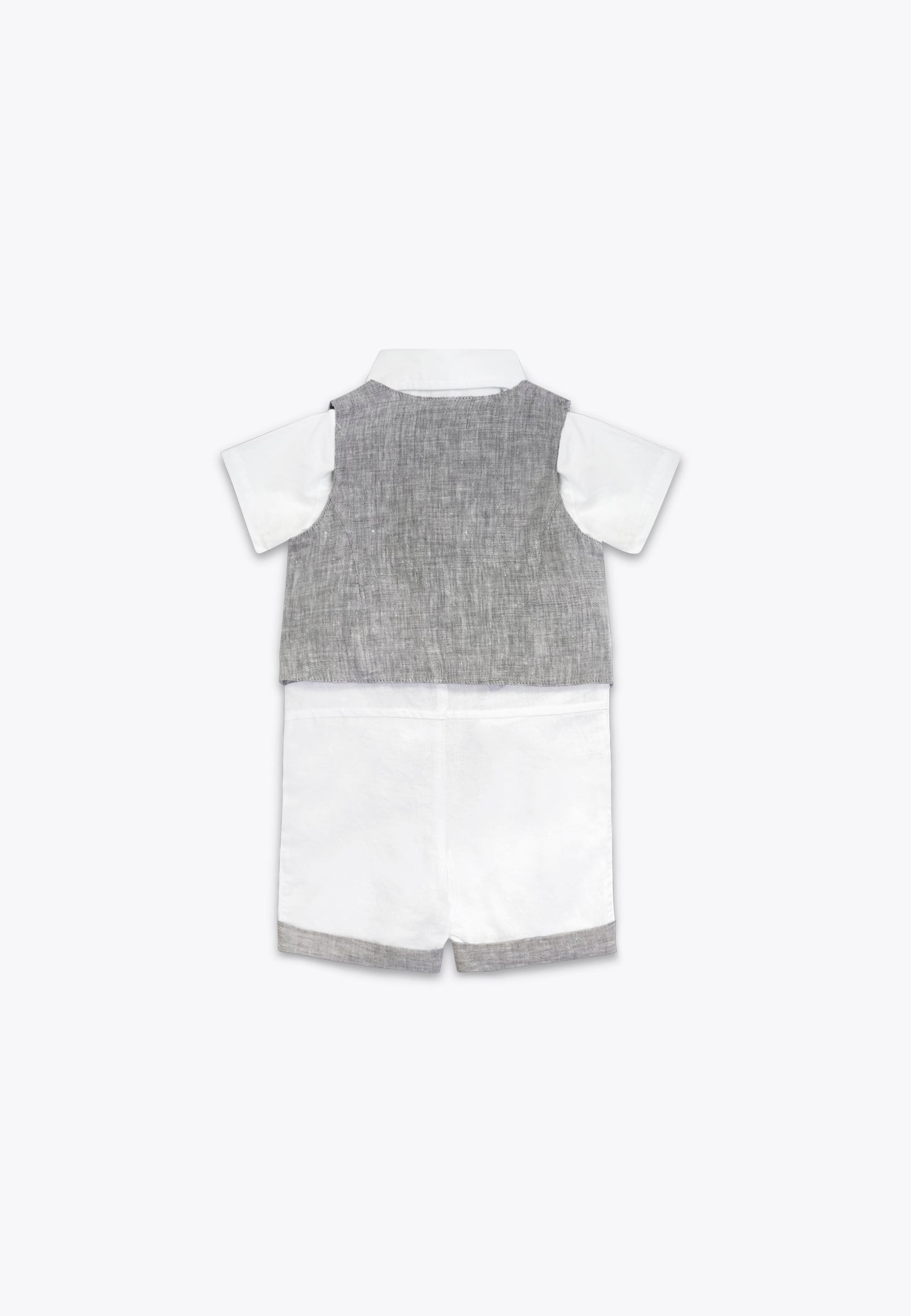Completo 3 Pezzi in Misto Lino: Gilet, Camicia, Shorts con Bretelle e Papillon