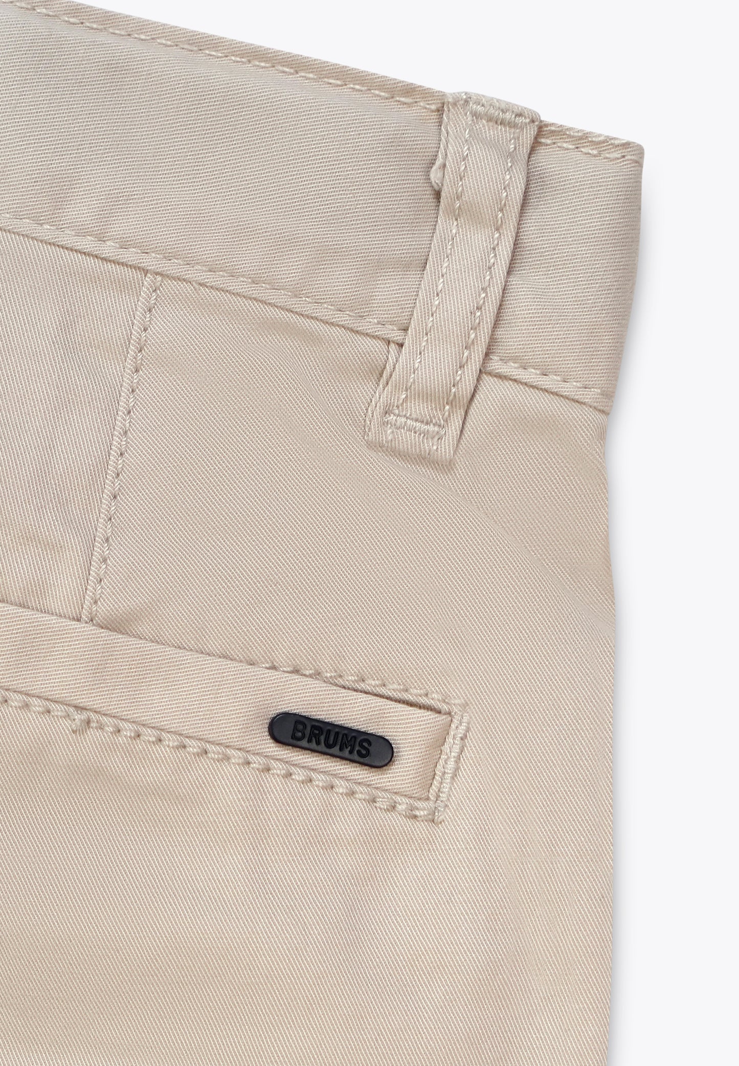 Shorts in Stretch Gabardine